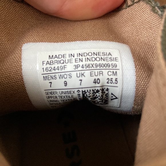 Converse - Picture 4 of 4